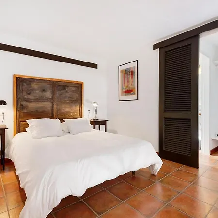 Emblematica - Nº5 Tinache Feriehus