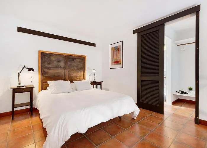 Emblematica - Nº5 Tinache Vakantiehuis