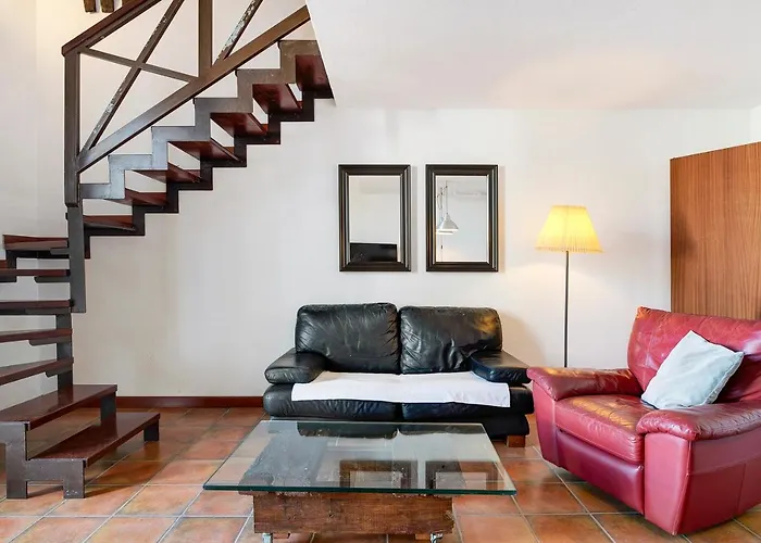 Emblematica - Nº5 Tinache Nyaraló La Vegueta