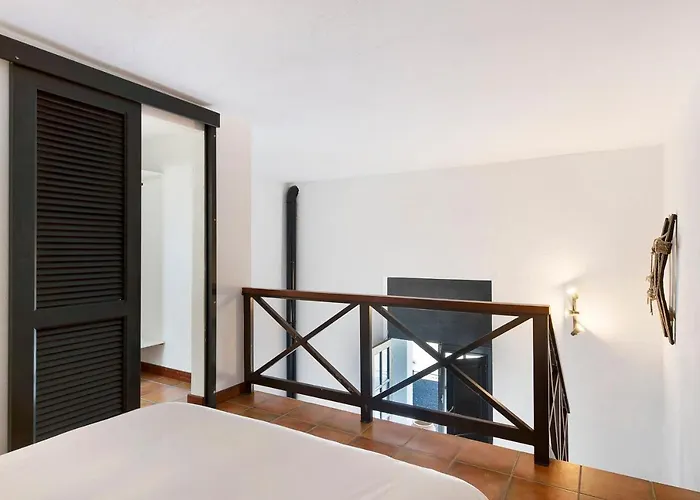 Emblematica - Nº5 Tinache